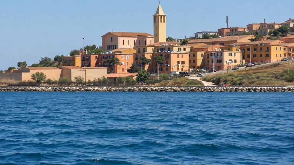 Borgo Sant’Elia a Cagliari Borgo Sant'Elia a Cagliari visto dal mare
